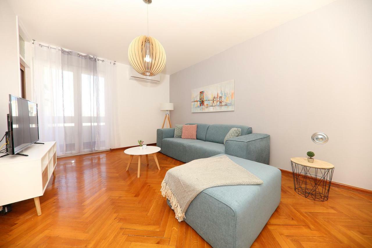 Appartamento Grande Riposo Zara Esterno foto