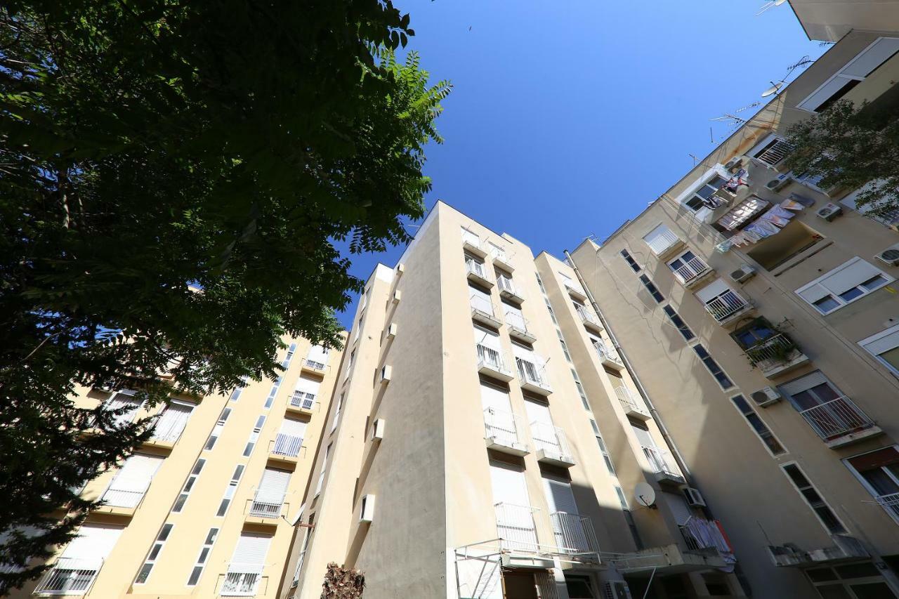 Appartamento Grande Riposo Zara Esterno foto